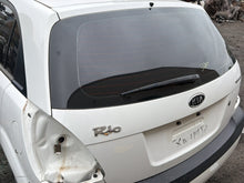2005 Kia Rio JB - Tailgate