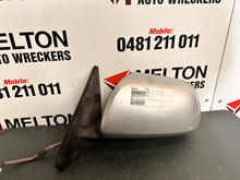Aug 2007 to Jul 2010- Toyota Kluger- Left Door Mirror