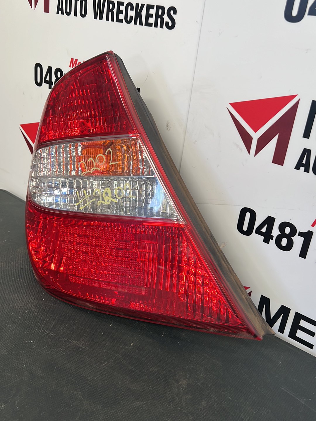 2004 Toyota Camry V30 - Left Taillight