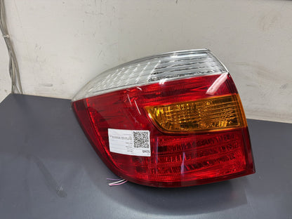 May 2007 to Jul 2010 - Toyota Kluger GSU40 GSU45 - Right Taillight - Body Mounted, Clear Lens Type