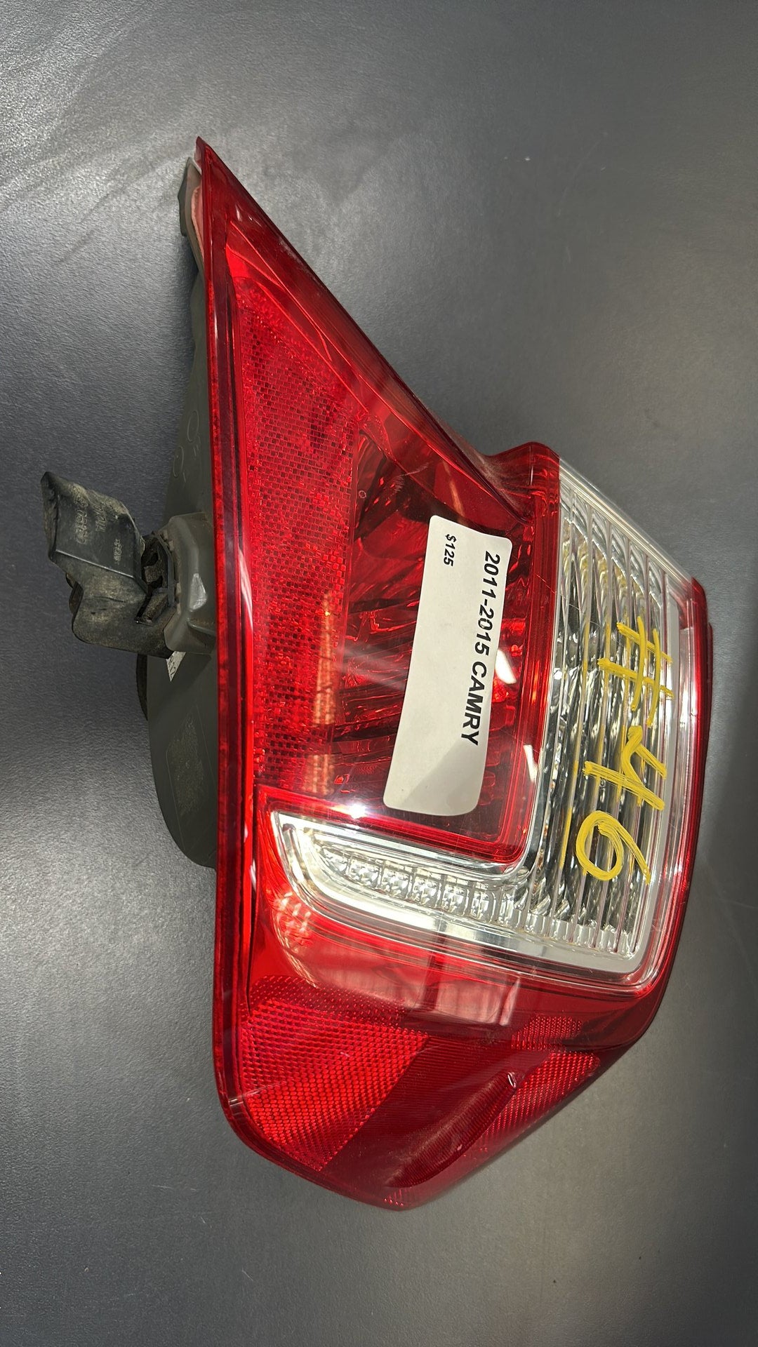 Nov 2011 to Mar 2015- Toyota Camry ASV50- Right Taillight- Body Mounted, Non Led Type