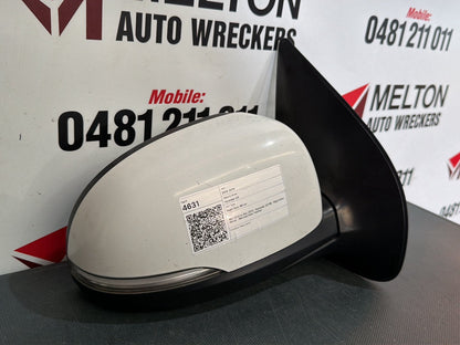 Mar 2012 to Dec 2015- Hyundai i20 PB- Right Door Mirror- Manual Fold, Flasher