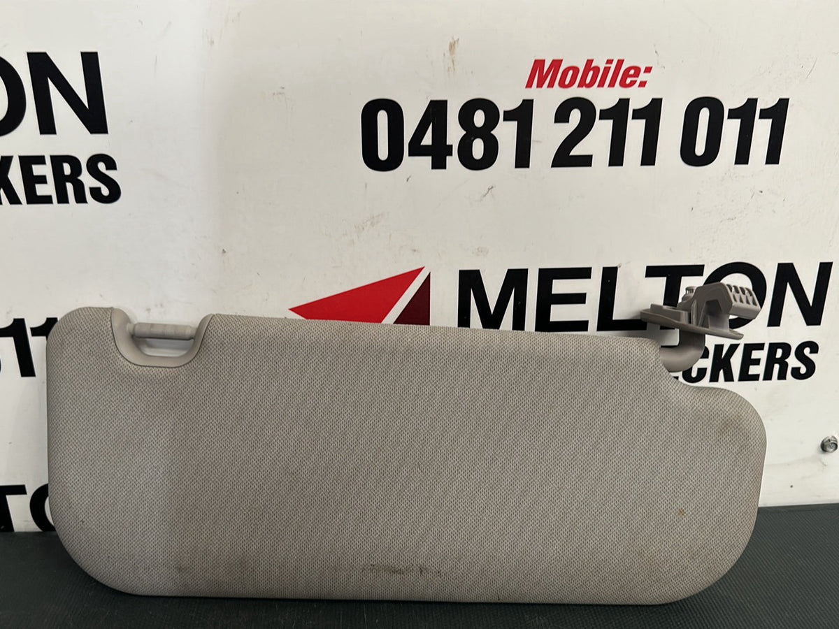 Mar 2012 to Feb 2017- Hyundai i30 GD- Left Sun Visor