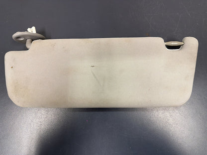 Nov 2011 to Oct 2017 - Toyota Camry ASV50 AVV50 - Right Sun Visor - W/ Lamp Type