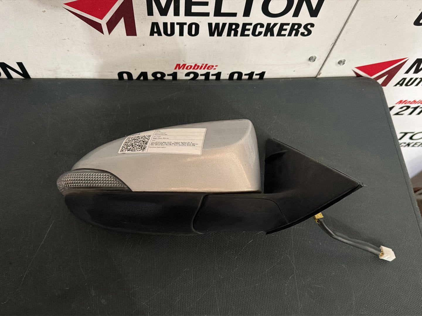 Feb 2012 to May 2015- Toyota Aurion AT-X Sportivo SX6 Touring GSV50R- Right Door Mirror- Non-Blind Spot Monitor, Non-Reverse Auto Dip