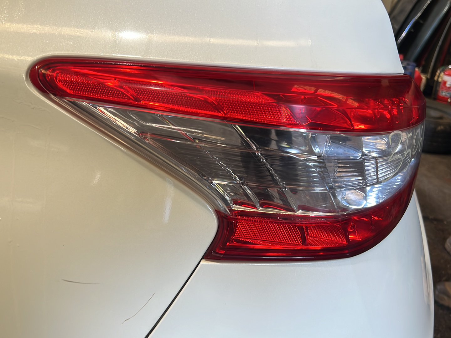 2014 Nissan Pulsar B17 Left Taillight