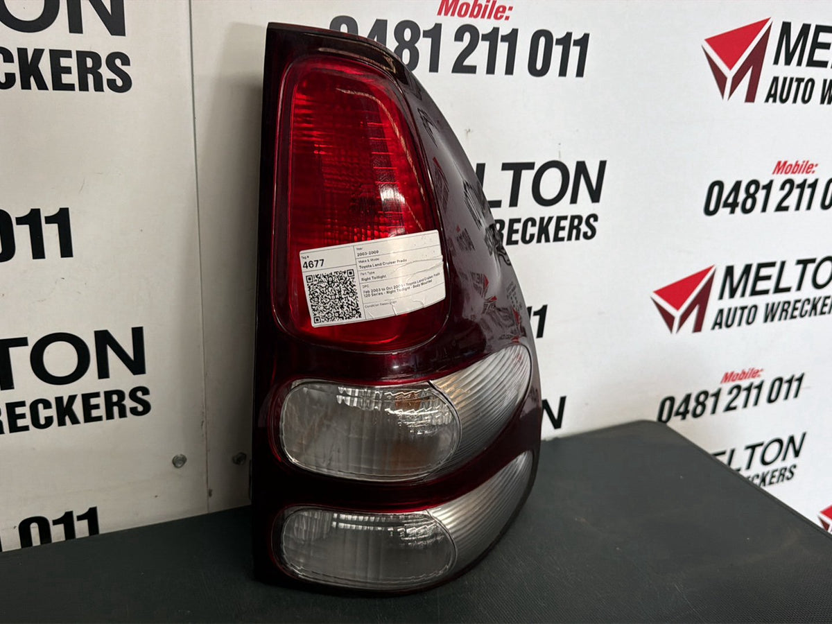 Feb 2003 to Oct 2009 - Toyota Land Cruiser Prado 120 Series - Right Taillight - Body Mounted