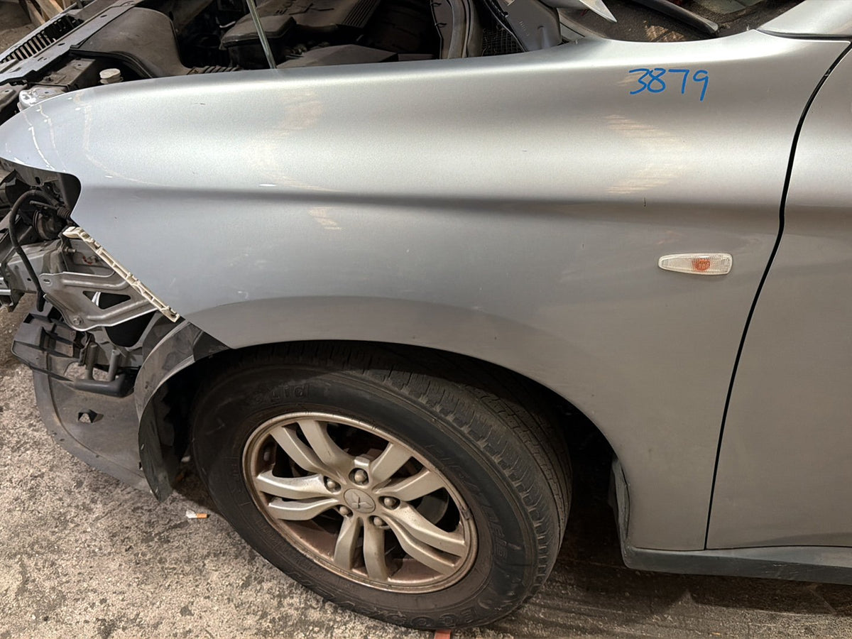 2013 Mitsubishi Outlander GF*W - Left Front Guard