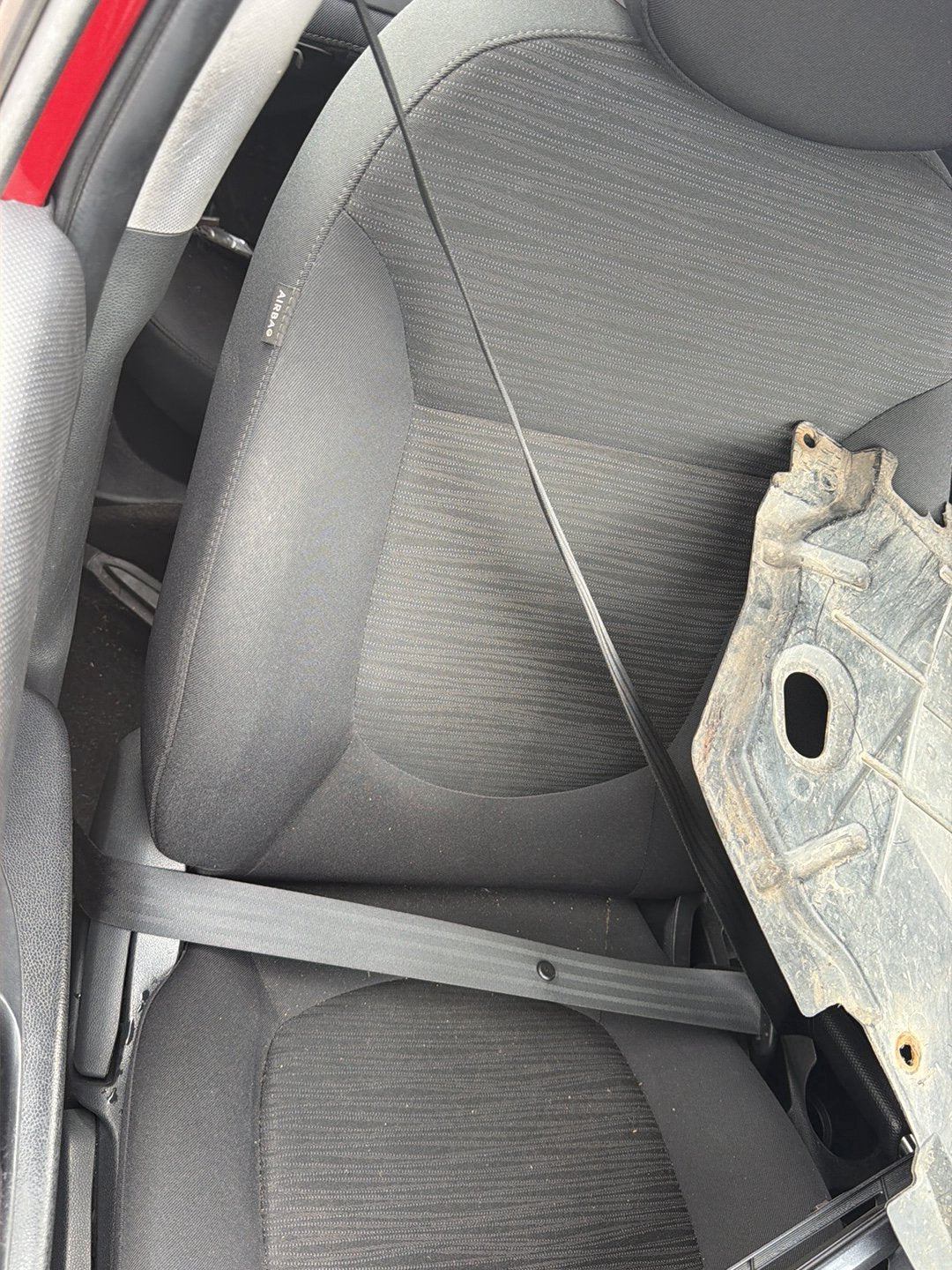 May 2011 to Dec 2019- Hyundai Accent RB- Right Front Seat Belt