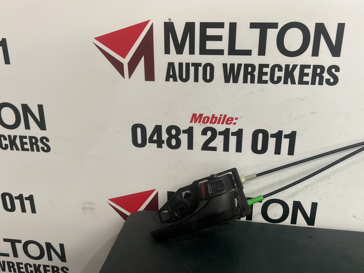 2013 Toyota RAV4 A40 - Right Front Door Lock Actuator