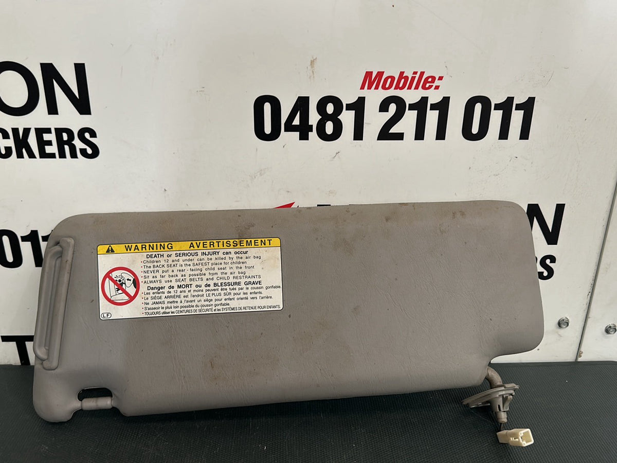 Jan 2001 to Apr 2007- Toyota Kluger MCU28R- Right Sun Visor- Grey