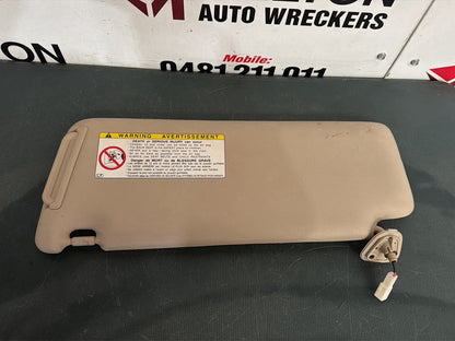Jan 2001 to Apr 2007- Toyota Kluger MCU28R- Right Sun Visor- Tan