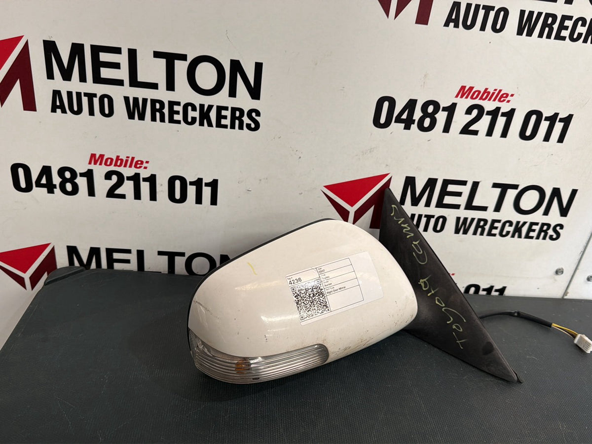 Oct 2006 to Mar 2012- Toyota Aurion GSV40R- Right Door Mirror- Standard Type