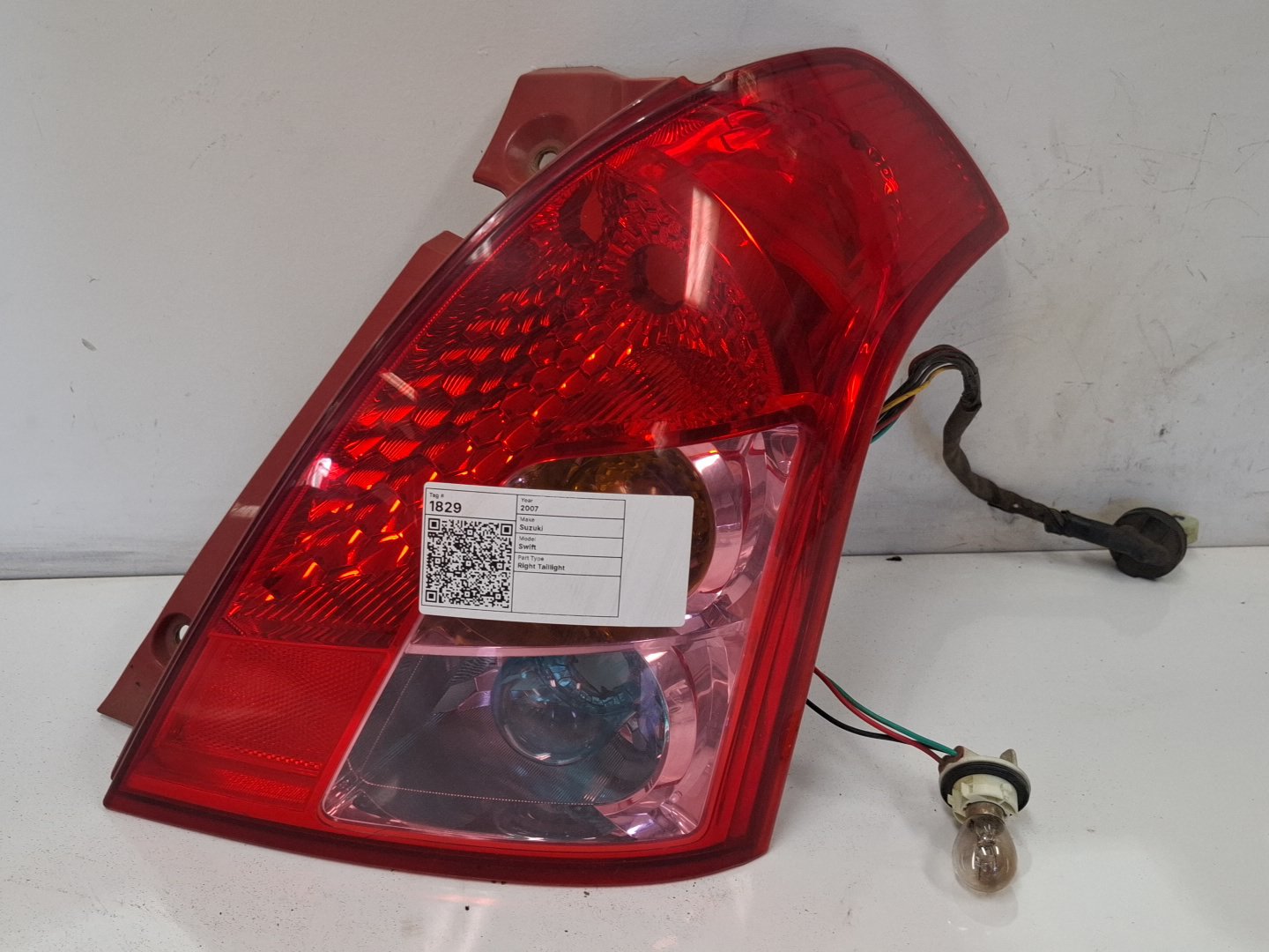 2007 Suzuki Swift III EZ - Right Taillight