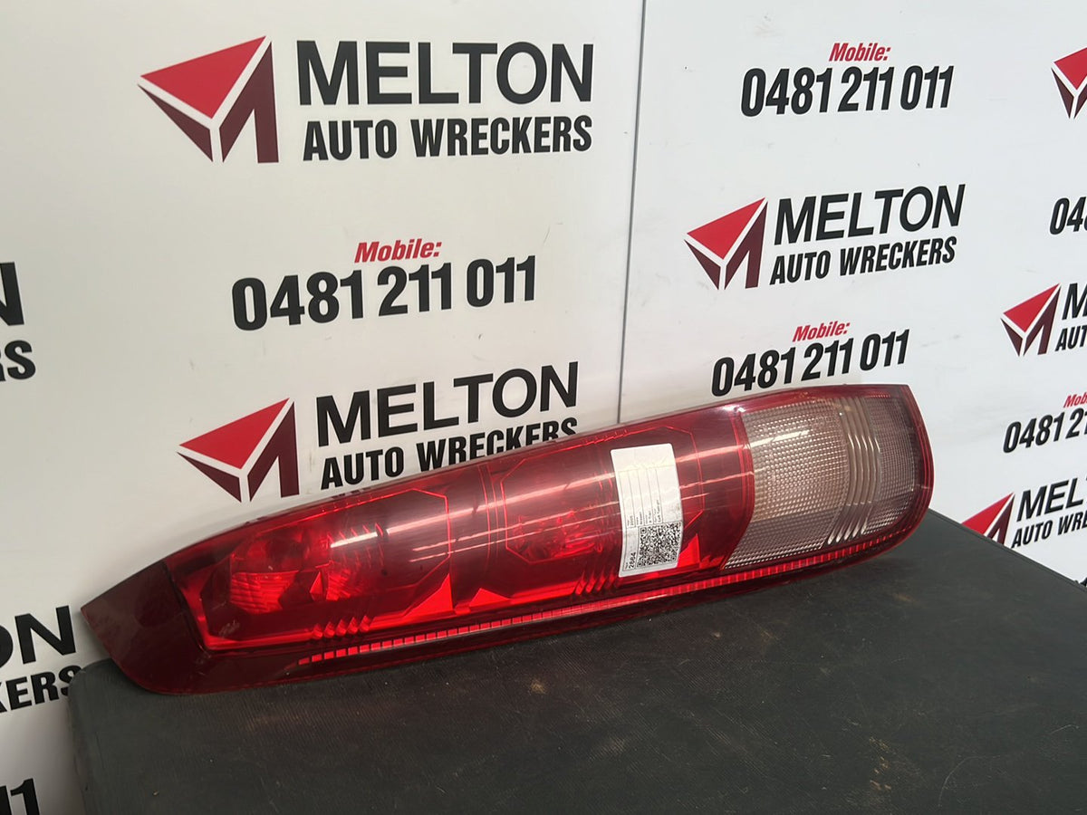2005 Nissan X-Trail T30 - Left Taillight