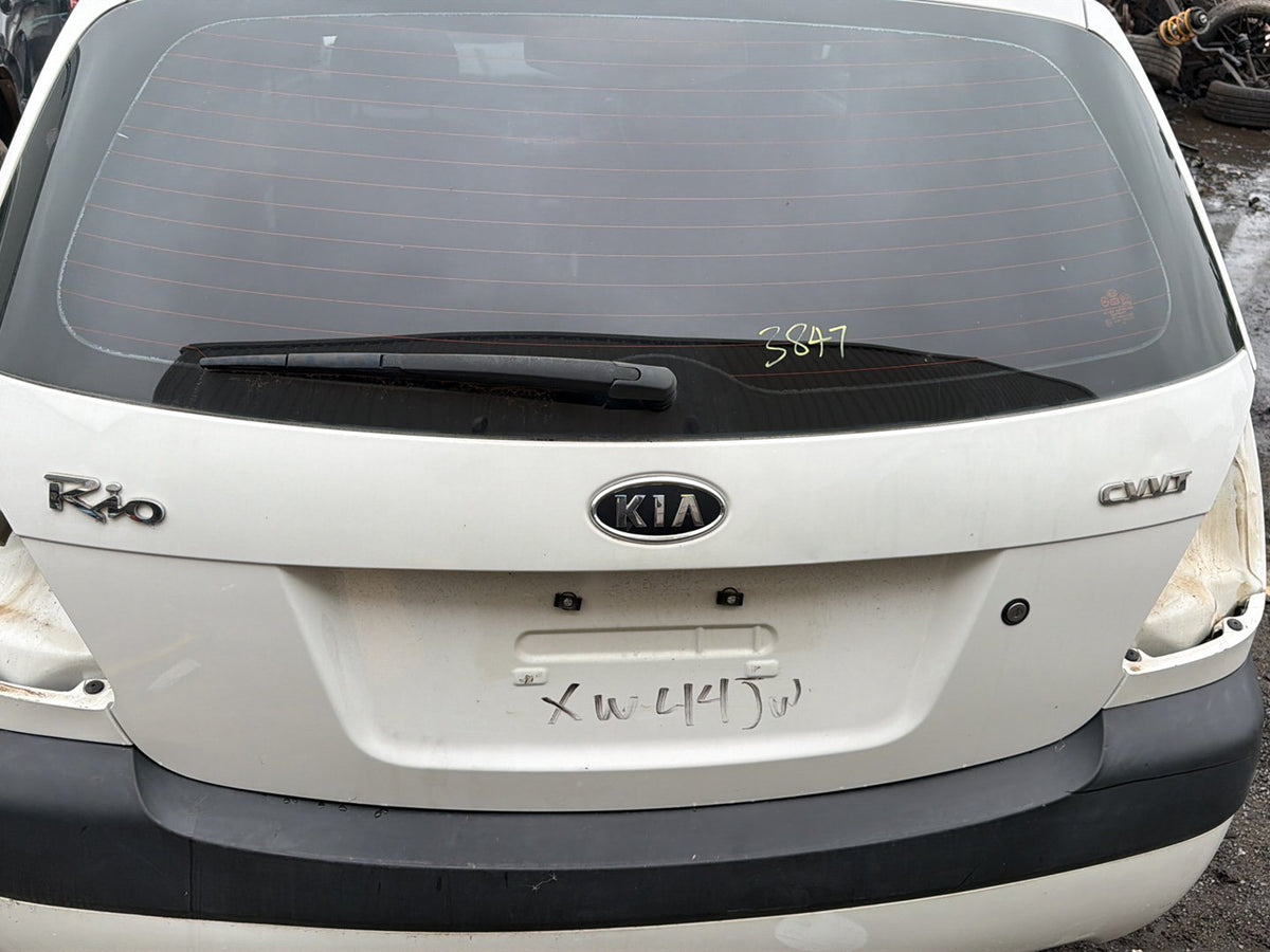 2005 Kia Rio JB - Tailgate