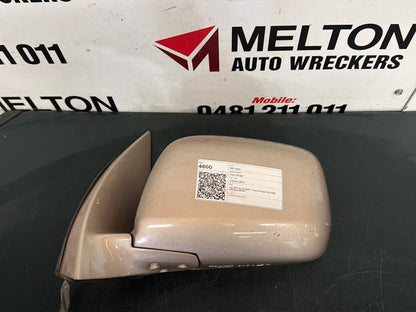 Jan 2001 to Apr 2007- Toyota Kluger MCU28R- Left Door Mirror