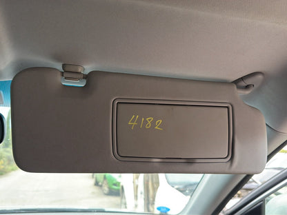 Mar 2007 to Oct 2012- Honda CR-V RE- Right Sun Visor