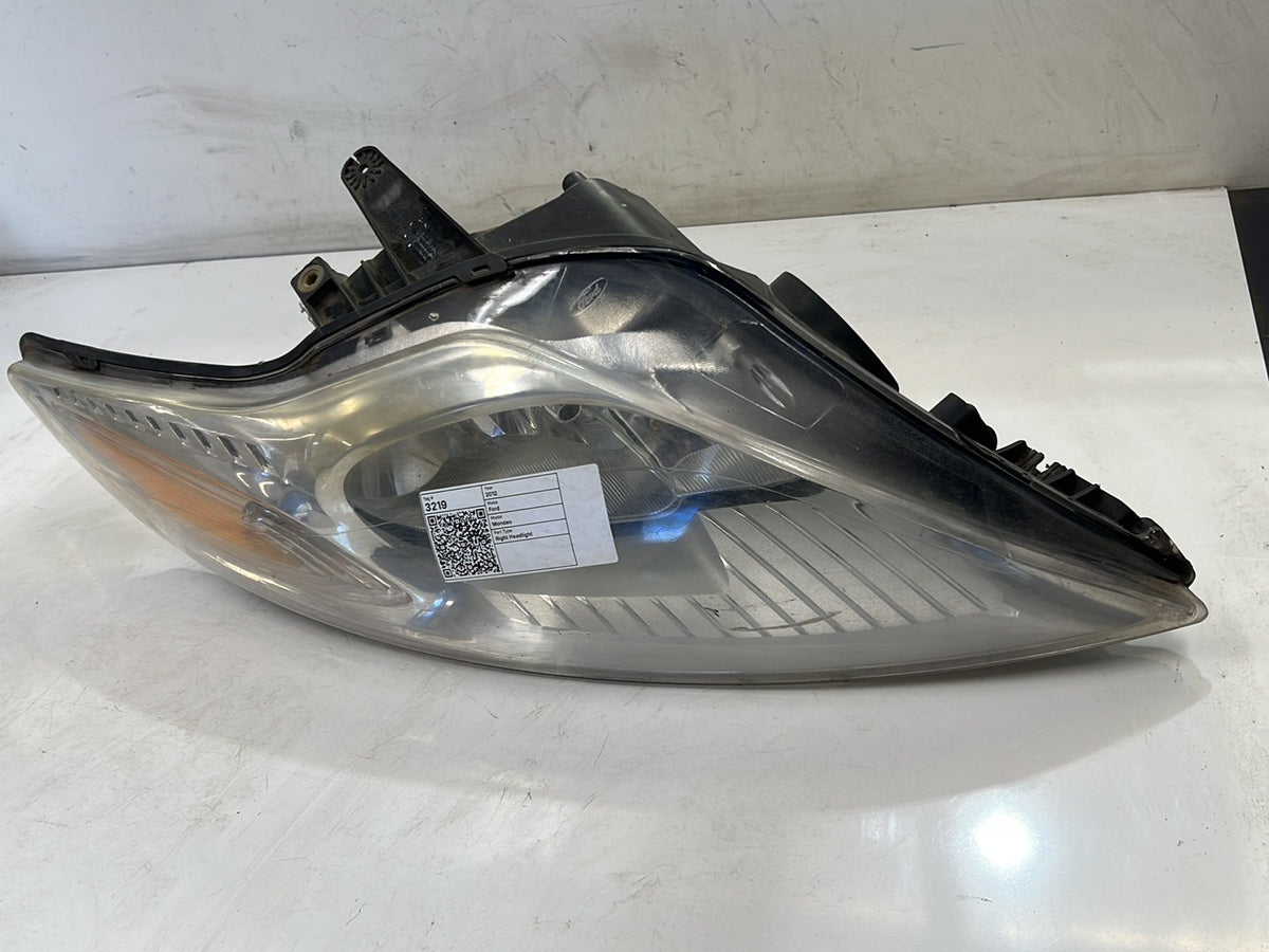Nov 2010 to Dec 2014- Ford Mondeo MC LX Zetec- Right Headlight- Halogen, Non Cornering & Non Daytime Running Light Type