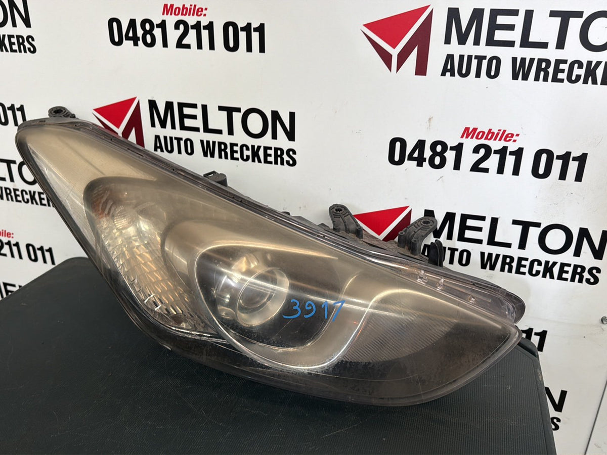 Mar 2012 to Feb 2017- Hyundai i30 GD Hatchback 5 Door- Right Headlight- Xenon Type