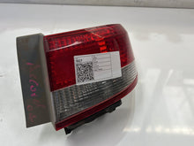 Sep 2003 to Apr 2006 - Honda Accord 7th Gen CM Sedan VIN MRHCM - Right Taillight