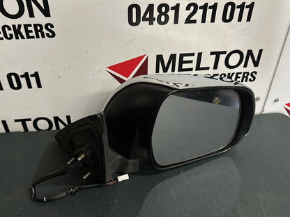 May 2007 to Jul 2010- Toyota Kluger Right Door Mirror