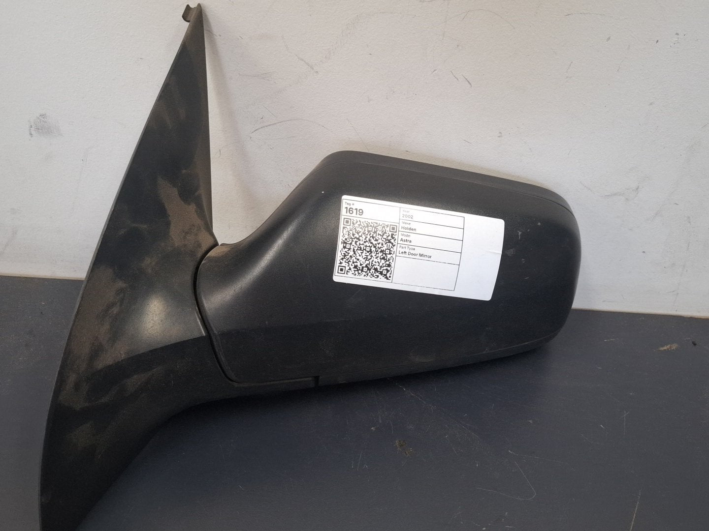 Sep 1998 to Oct 2006 - Holden Astra TS Hatchback Sedan - Left Door Mirror - Power Adjust, Smooth Painted