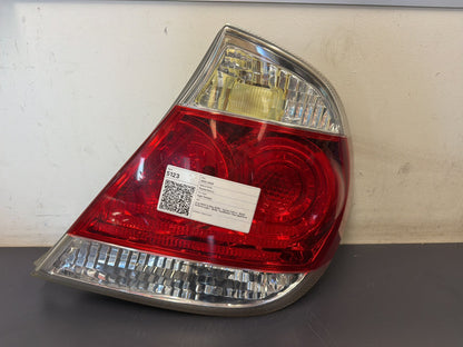 Aug 2002 to May 2006 - Toyota Camry - Right Reverse Light - Sk36, Top/Bottom (Non Sportivo)