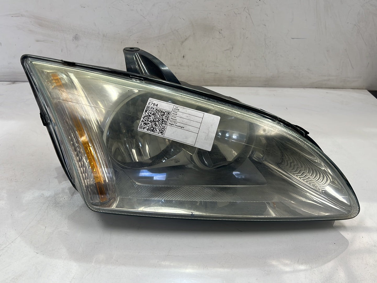 2006 Ford Focus II LS Hatchback Right Headlight