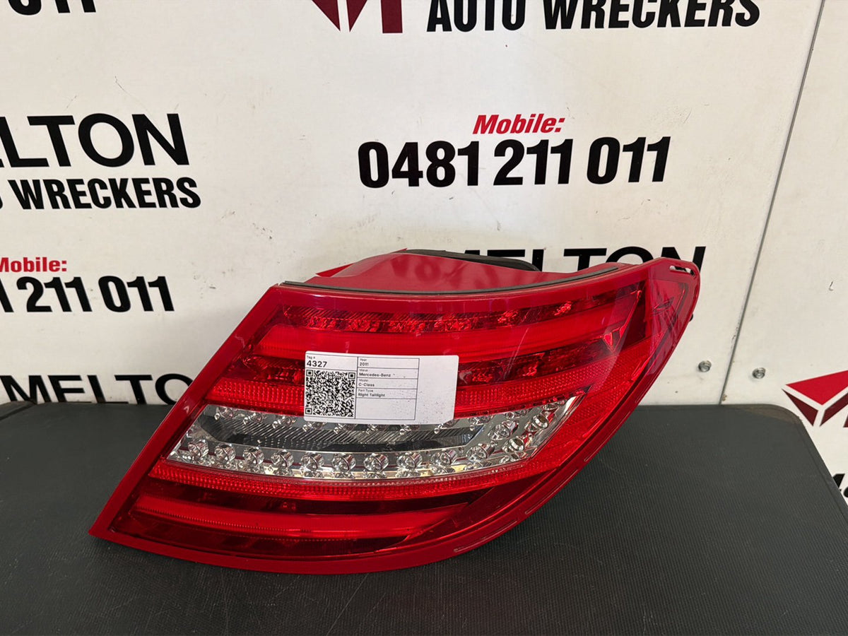 2011- 2014 MERCEDES C CLASS RIGHT TAILLIGHT W204, SEDAN, LED TYPE, 03/11-07/14