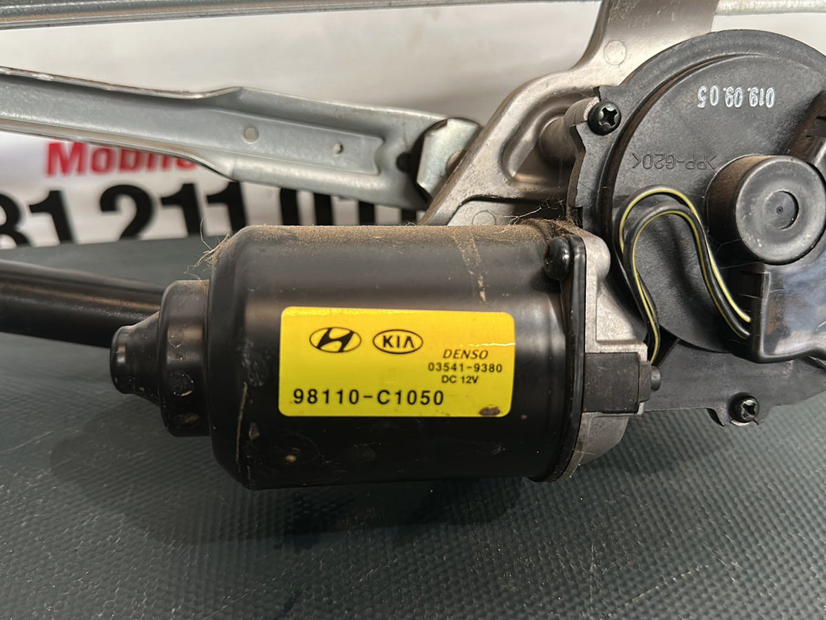 2019 Hyundai Kona OS Station Wagon Front Wiper Motor