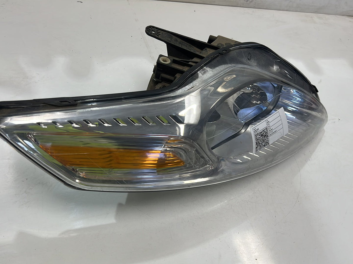 Jul 2009 to Oct 2010- Ford Mondeo MB LX Zetec- Right Headlight- Halogen, Non Cornering & Non Daytime Running Light Type