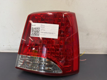 Oct 2009 to Sep 2012 - Kia Sorento XM - Right Taillight - Body Mounted, Standard Type