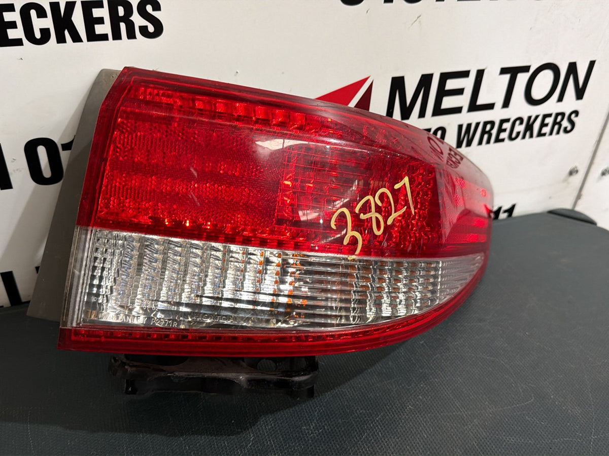 2004 Honda Accord CM - Right Taillight