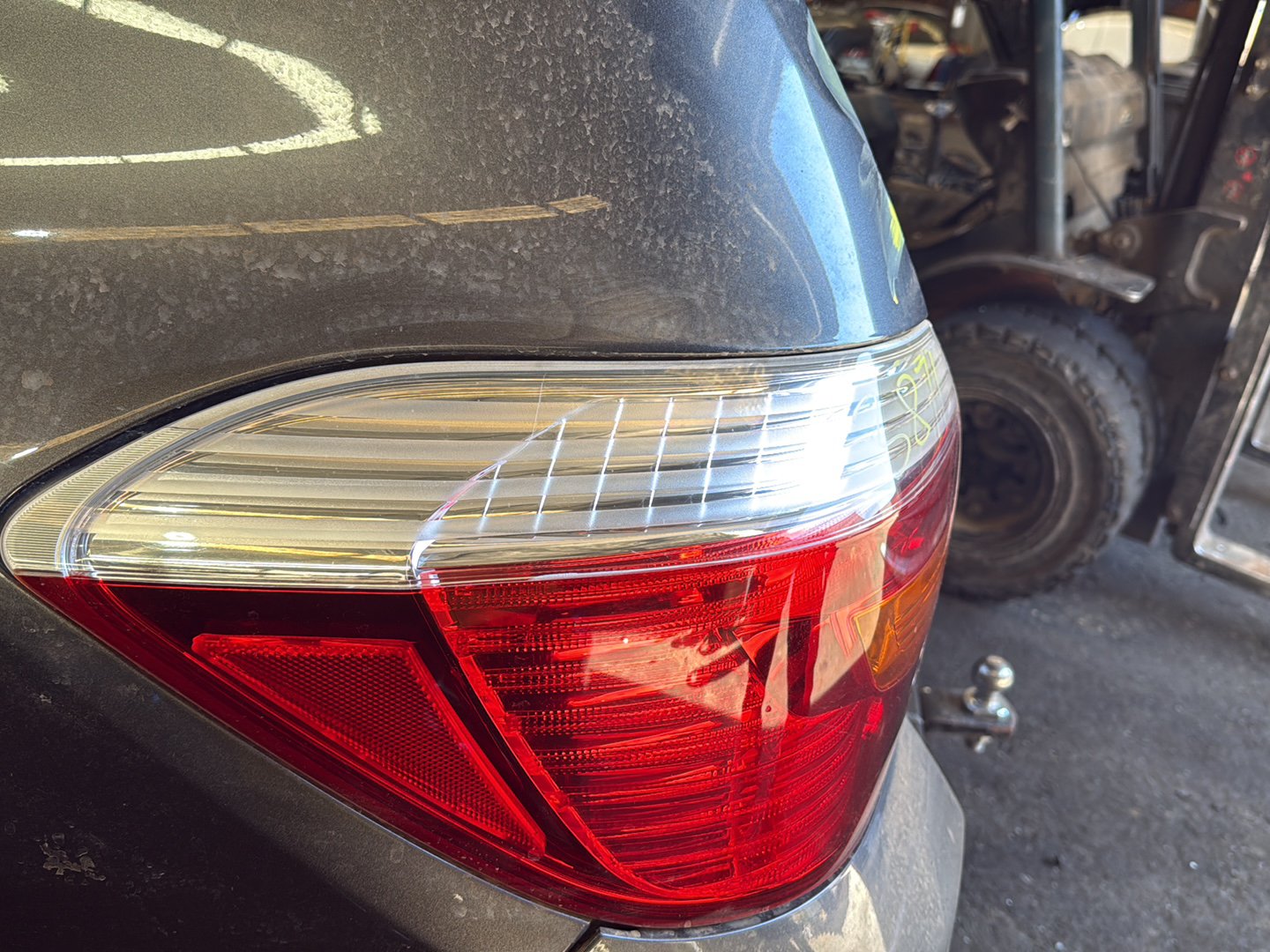 May 2007 to Jul 2010 - Toyota Kluger GSU40 GSU45 - Left Taillight - Body Mounted, Clear Lens Type