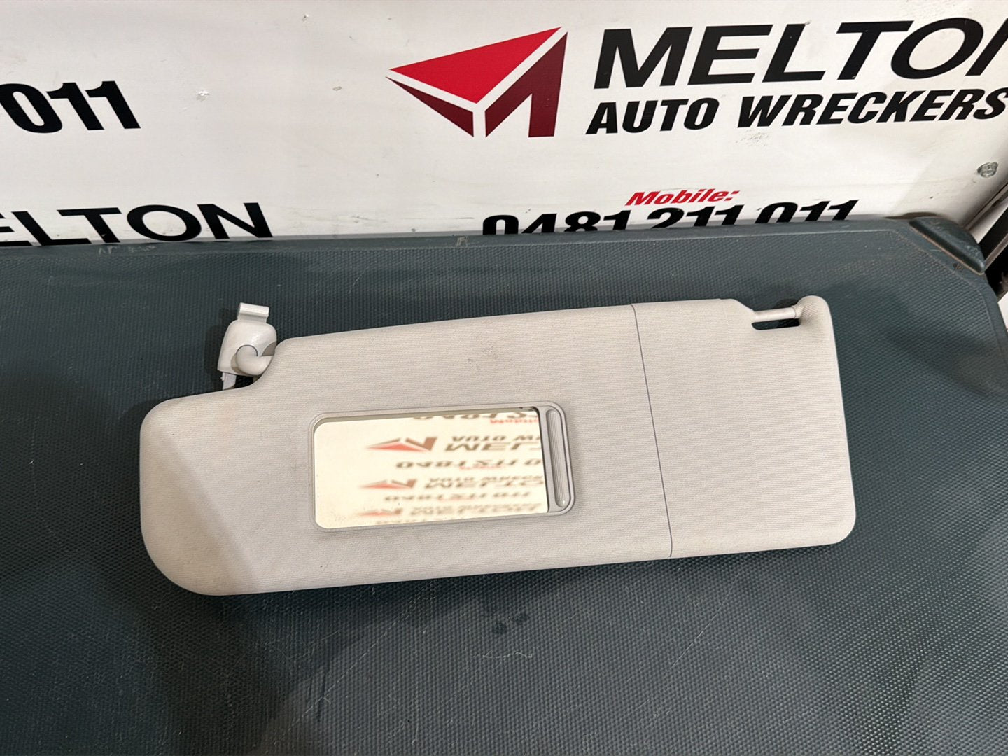 2014 Volkswagen Polo MK5 - 6C 6R - Left Sun Visor