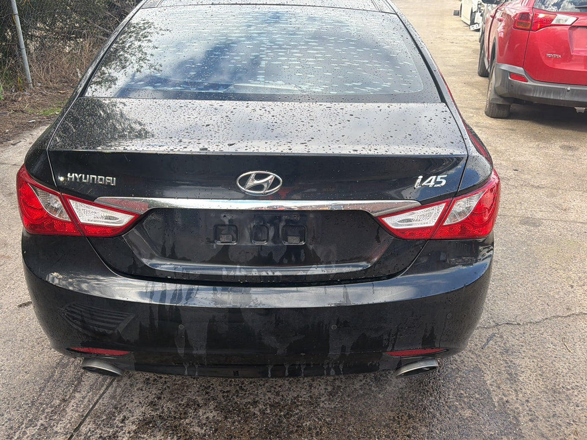 2010 Hyundai i45