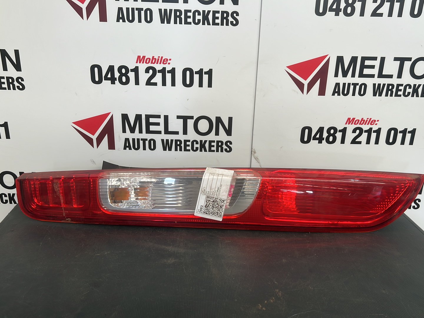 2005-2007 Ford Focus LS - Left Taillight
