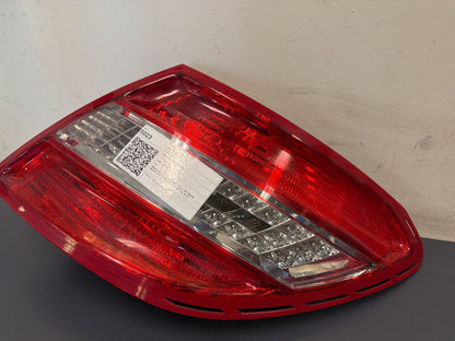 MERCEDES C CLASS RIGHT TAILLIGHT W204, SEDAN, LED TYPE, 03/11-07/14 11 12 13 14