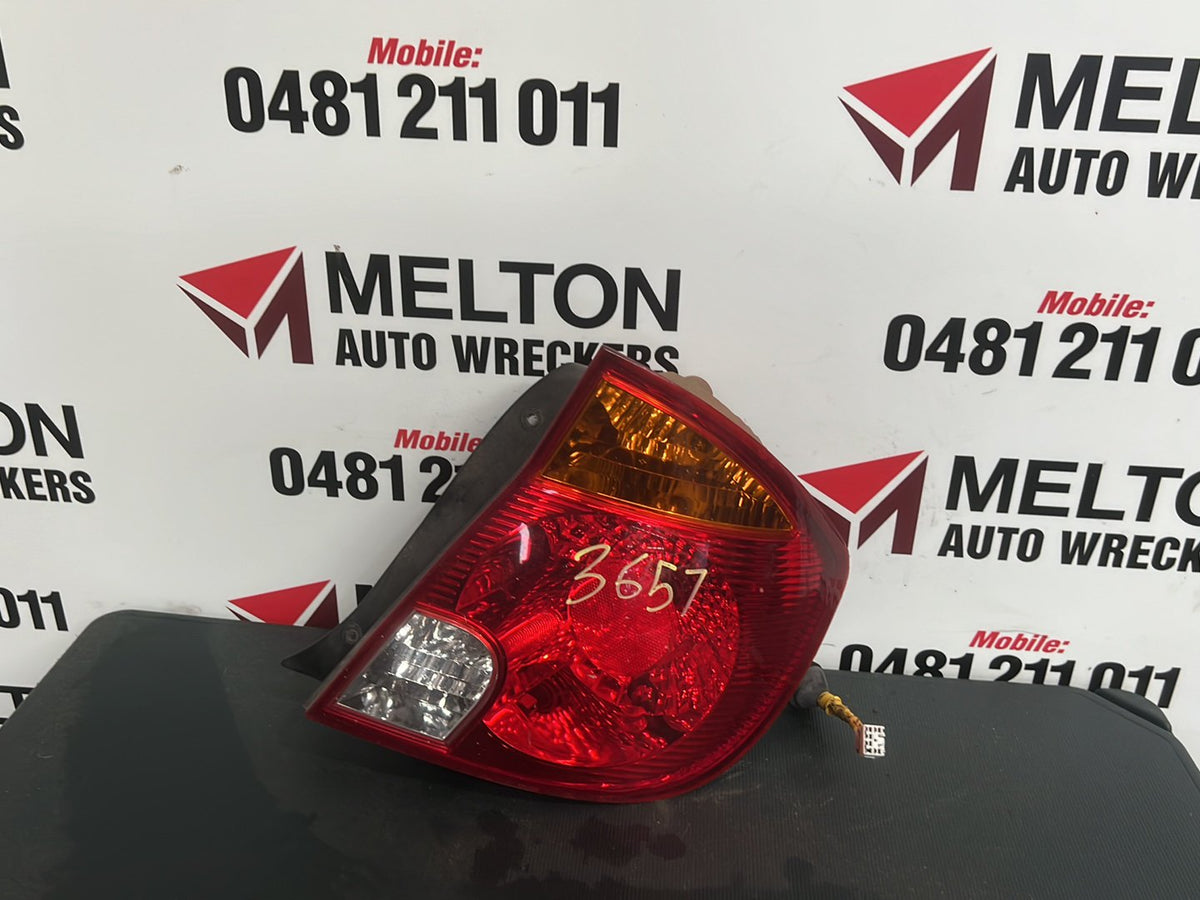 2004 Hyundai Accent LC- Right Taillight