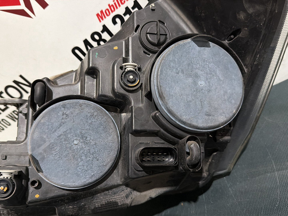Jan 2018 to Aug 2023- Ford Transit Custom VN- Right Headlight- Halogen Type