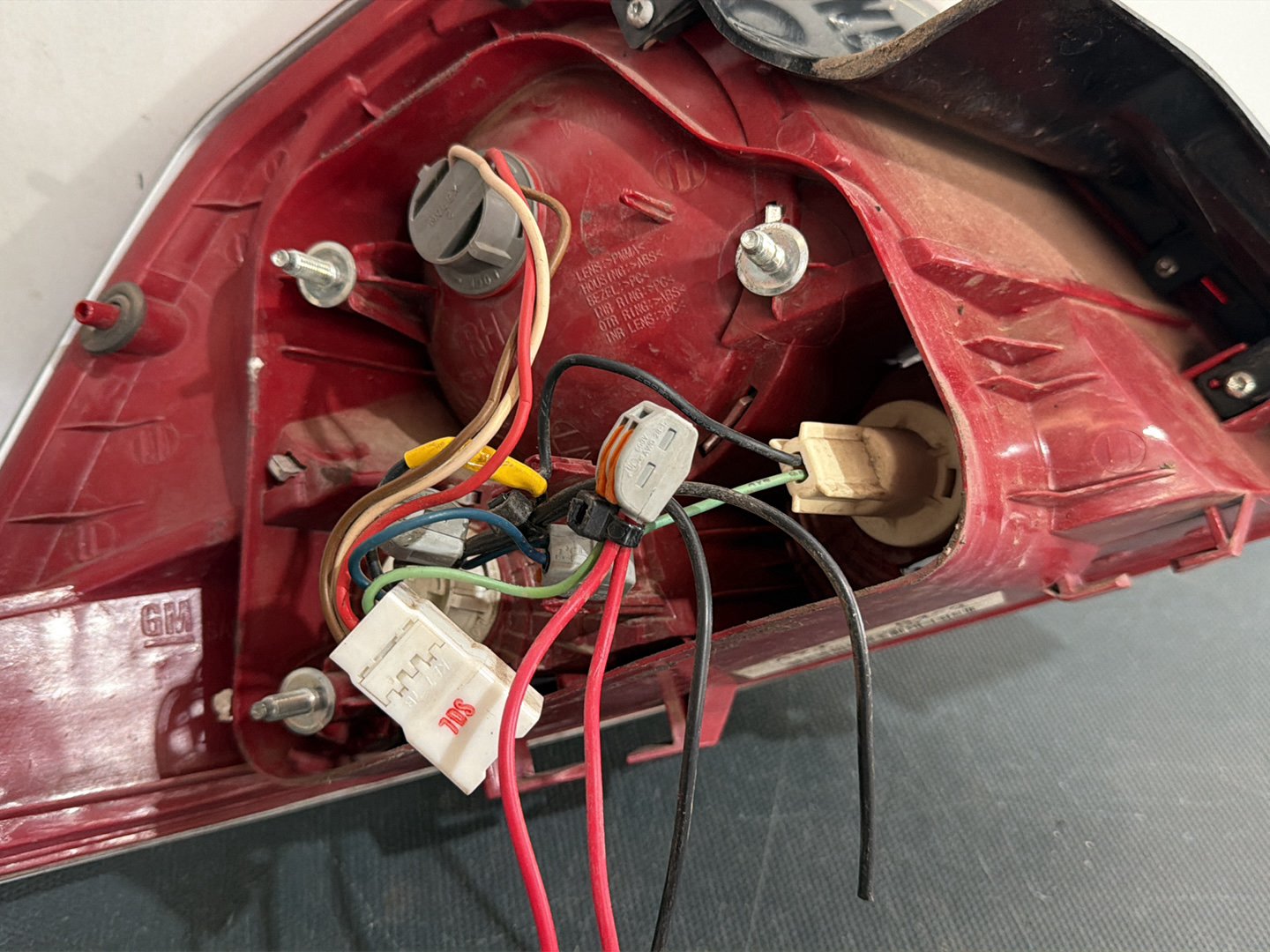 Aug 2006 to May 2013- Holden Commodore VE Berlina Sedan- Right Taillight