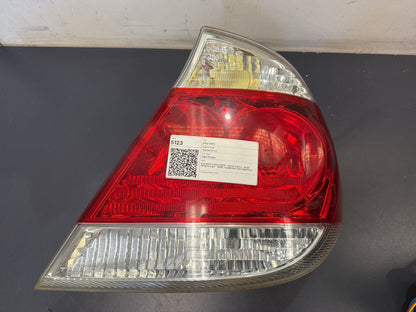 Aug 2002 to May 2006 - Toyota Camry - Right Reverse Light - Sk36, Top/Bottom (Non Sportivo)