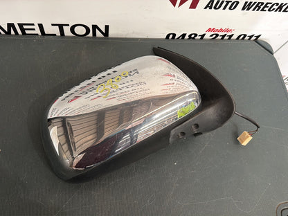 2005 Toyota Hilux - Right Door Mirror