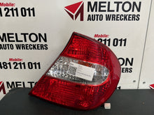 Aug 2002 to May 2006- Toyota Camry- Right Reverse Light- Sk36, Top/Bottom (Non Sportivo)