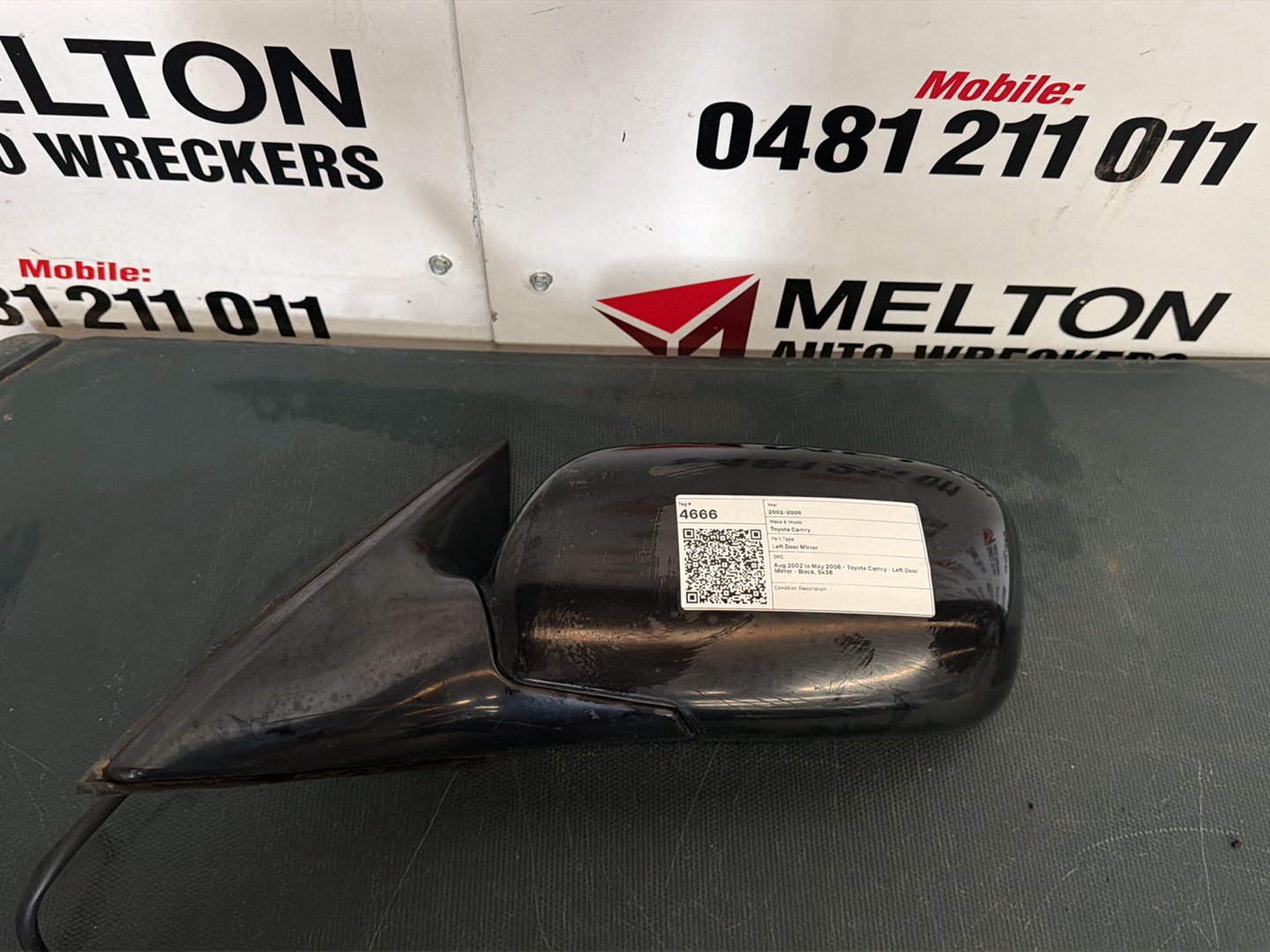 Aug 2002 to May 2006 - Toyota Camry - Left Door Mirror - Black, Sk36