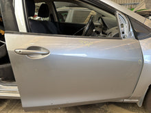 2011 Mazda 2 - Right Front Door