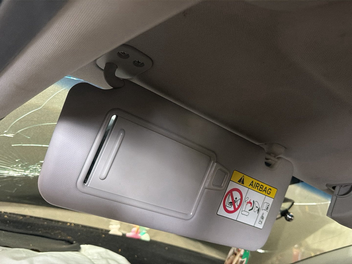 2016 Hyundai Tucson TL- Left Sun Visor