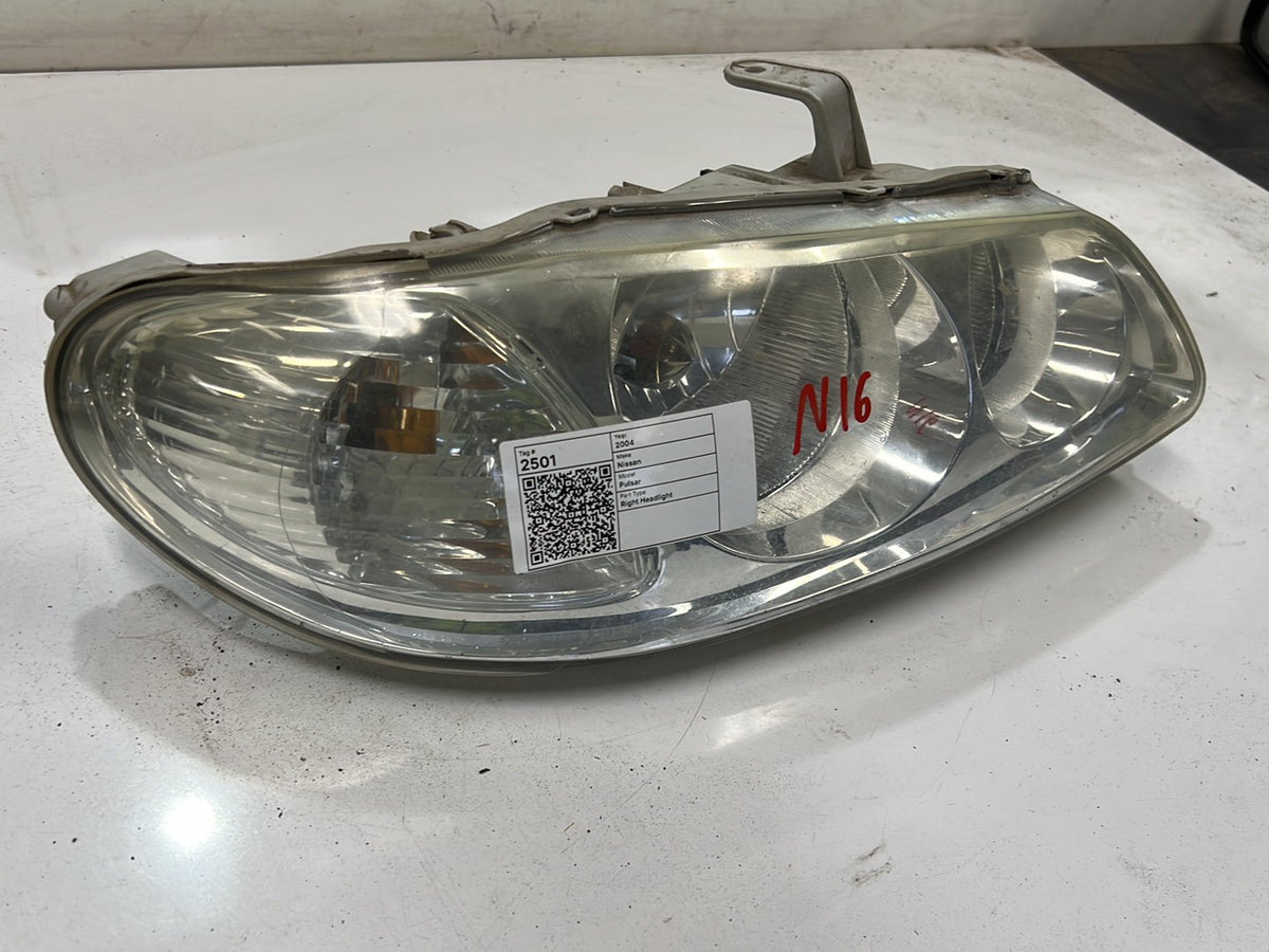 2003-2004 Nissan Pulsar N16 - Right Headlight