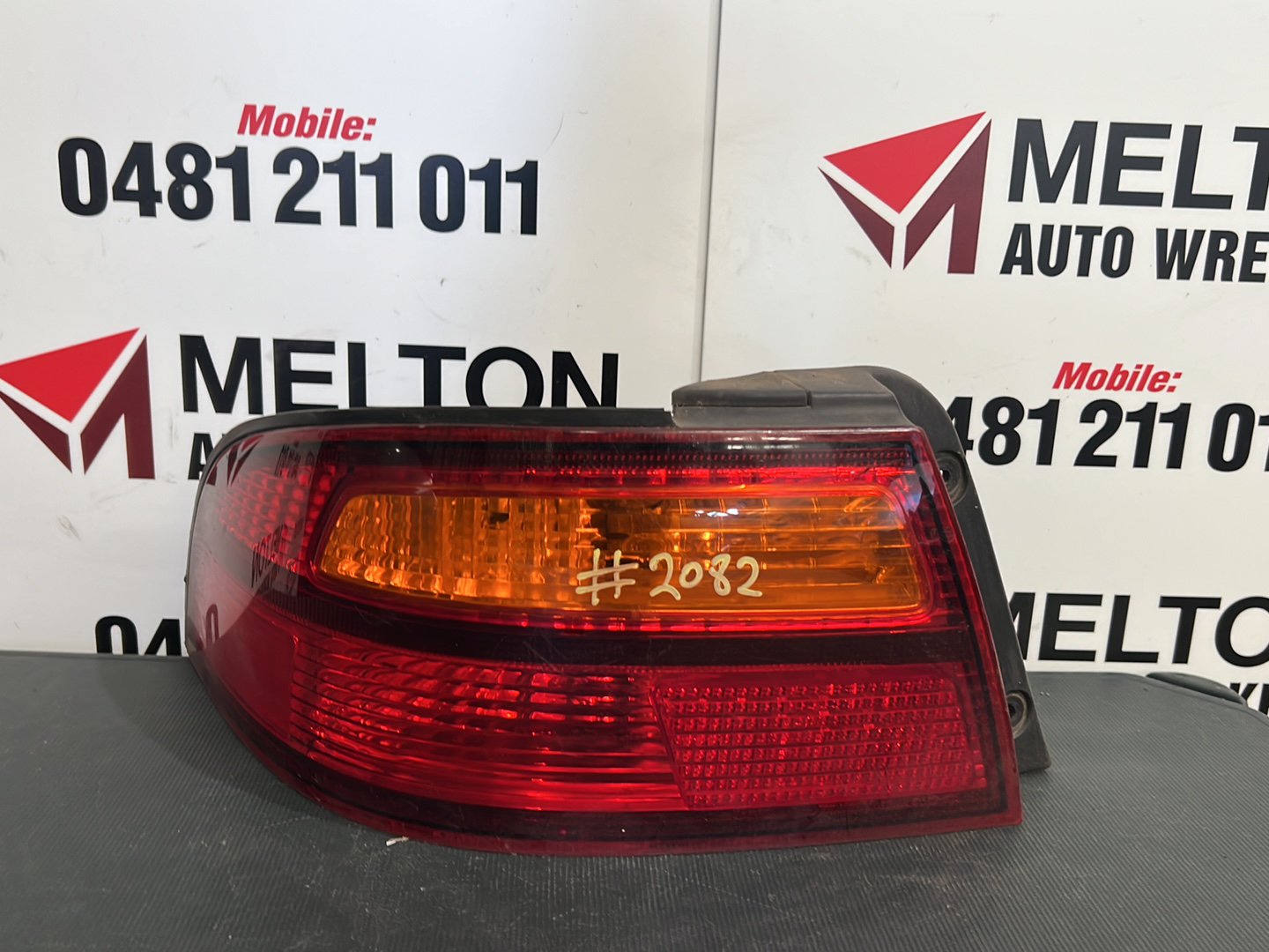 2002 Toyota Avalon - Left Taillight